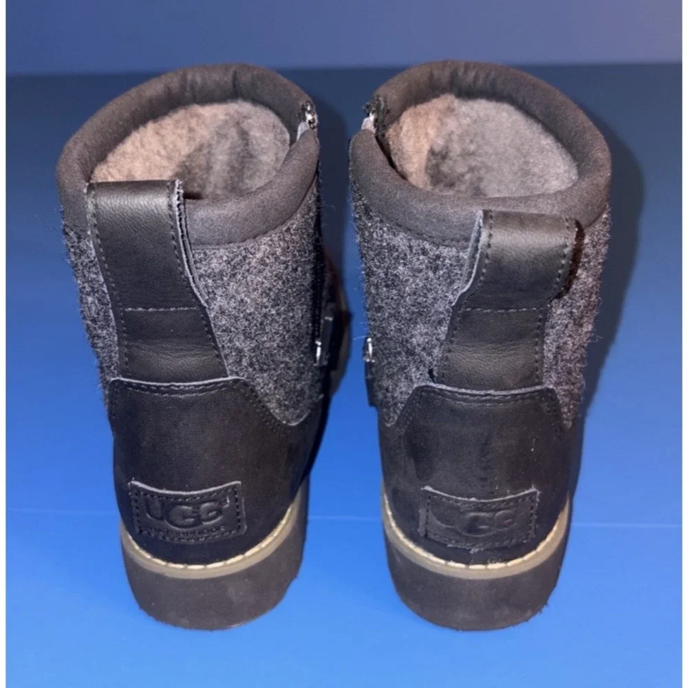 Ugg Australia Women's Size 6 Black Waterproof Boots